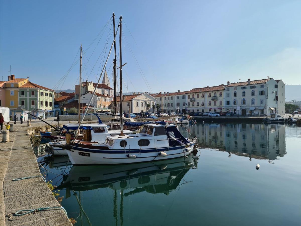 Apartma Sinitus Izola Exterior photo
