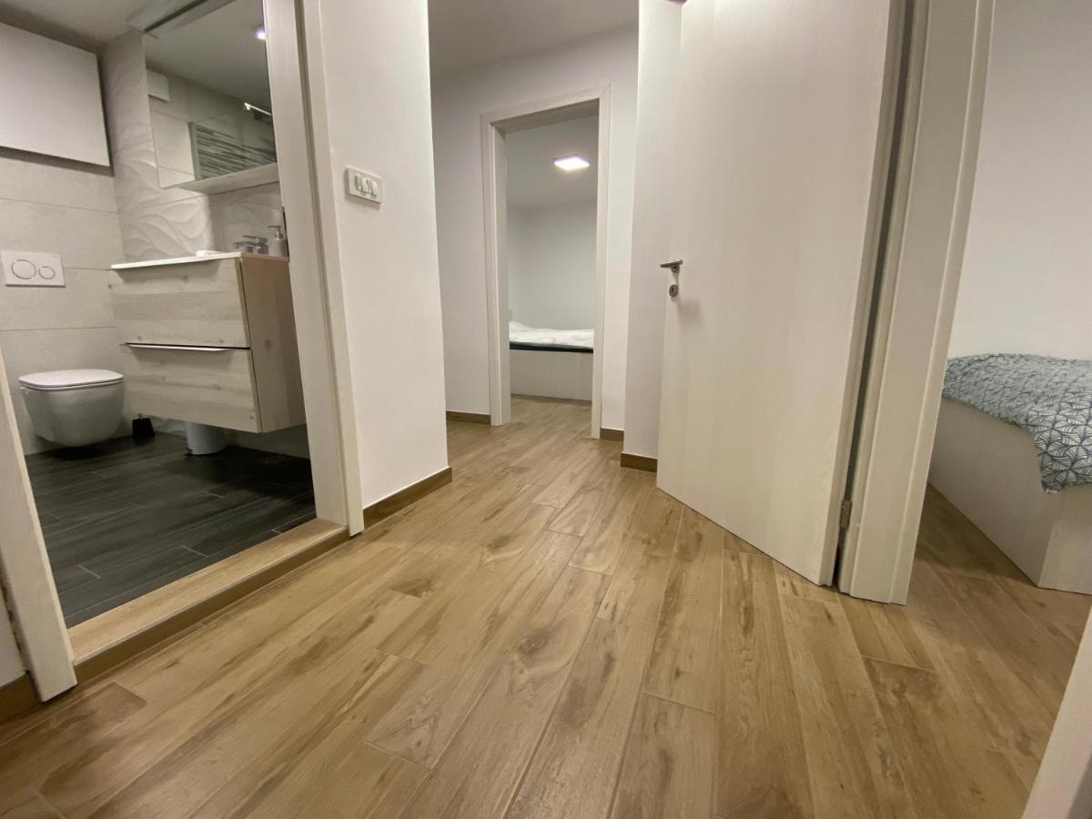 Apartma Sinitus Izola Exterior photo
